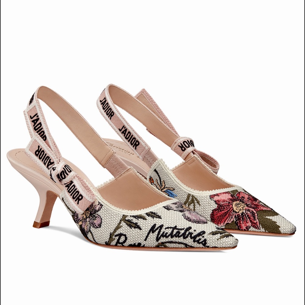 DIOR
J'Adior Cotton Slingback Pumps With Rosa Mutabilis Embroidery. Multicolor